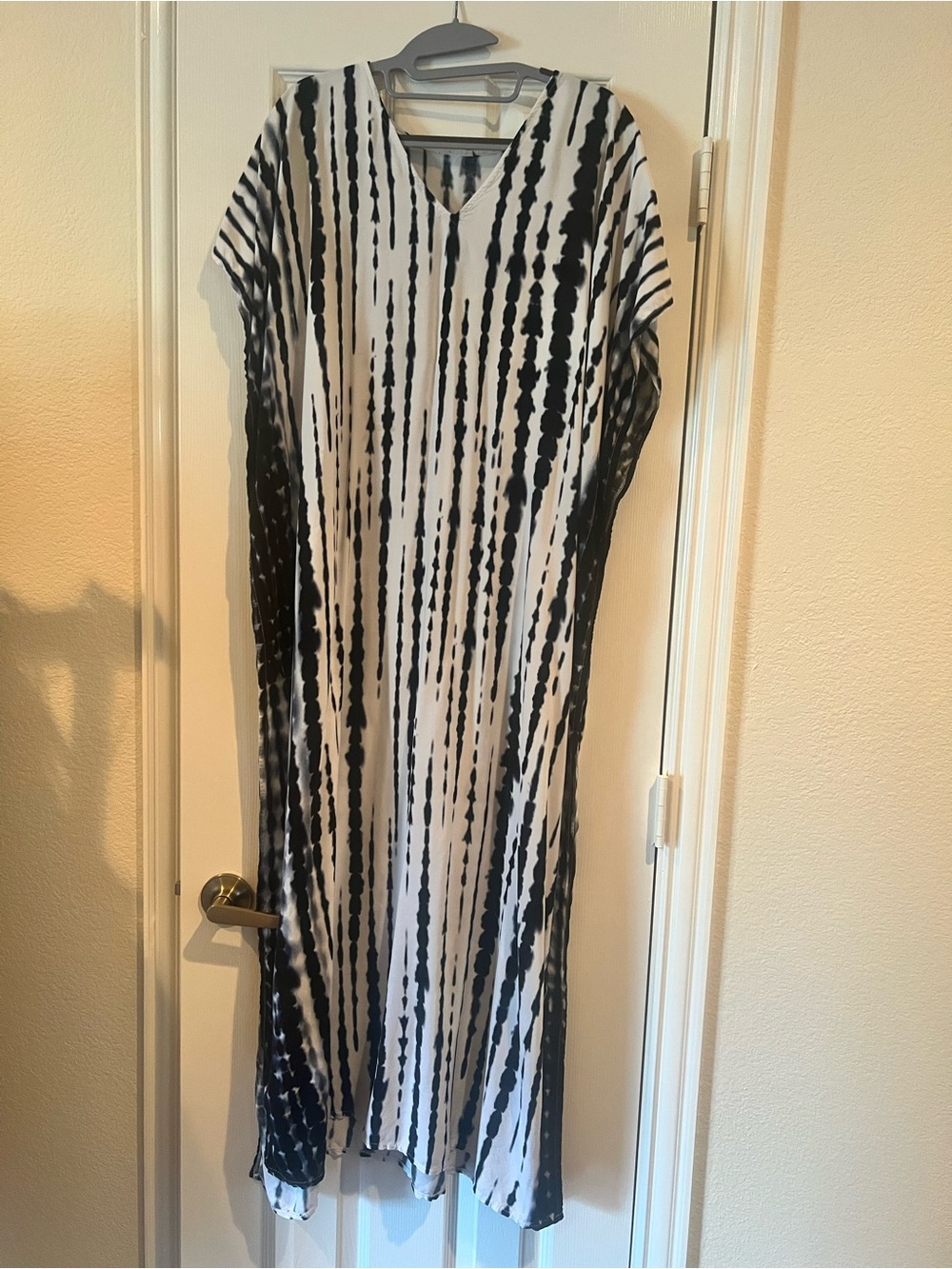 Black & White Tie-Dye Maxi Caftan Dress